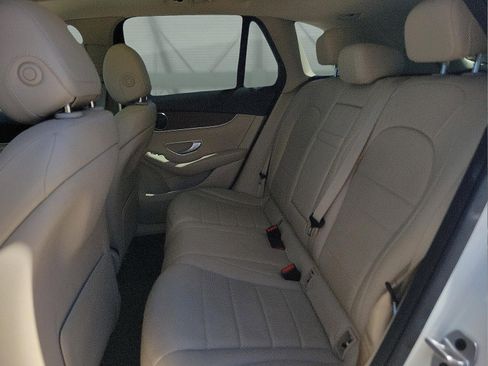 Used 2022 Mercedes-Benz GLC 300 image 8