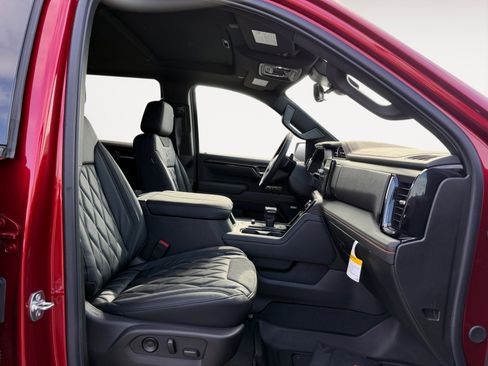 New 2025 GMC Sierra 1500 AT4 w/ AT4 Premium Package image 19