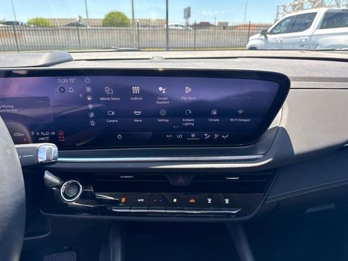 Used 2025 Buick Envision Preferred AWD/4WD image 6