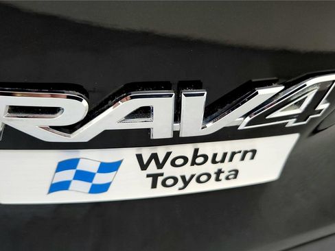 Used 2023 Toyota RAV4 XLE w/ Convenience Package image 13