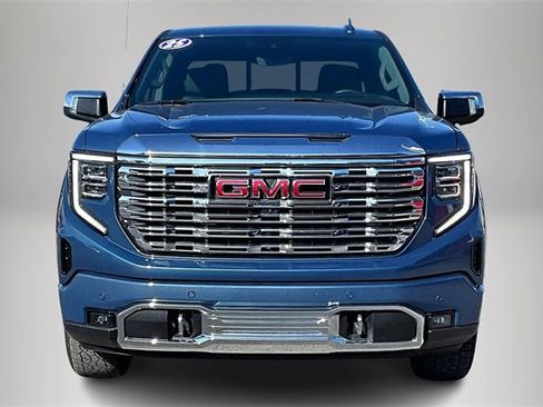 Used 2025 GMC Sierra 1500 Denali w/ Technology Package image 3