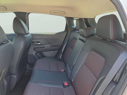 Used 2025 Nissan Kicks SR AWD/4WD image 10