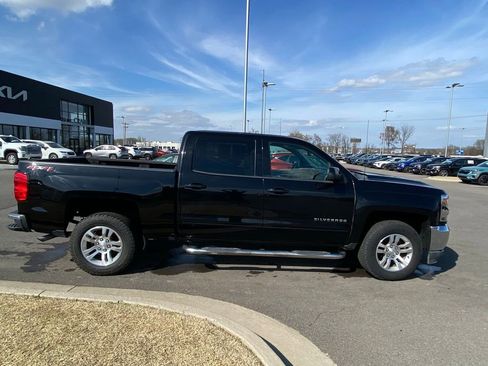 Used 2018 Chevrolet Silverado 1500 LT w/ All Star Edition image 8