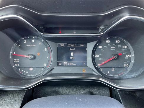 Used 2021 Chevrolet TrailBlazer LT w/ Sun and Liftgate Package AWD/4WD image 12