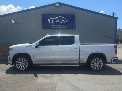 Used 2021 Chevrolet Silverado 1500 High Country w/ Technology Package AWD/4WD image 1