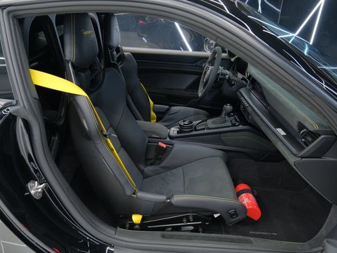 Used 2025 Porsche 911 GT3 RS RWD image 32
