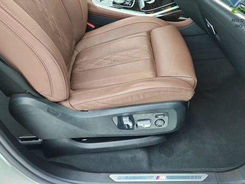 Used 2023 BMW X7 xDrive40i w/ Executive Package AWD/4WD image 24