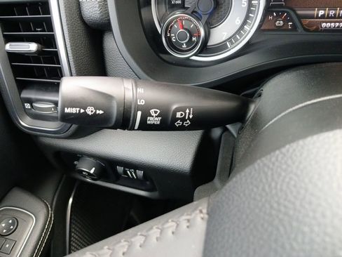 Used 2024 RAM 1500 Laramie image 5