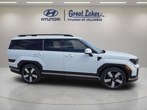 Certified 2024 Hyundai Santa Fe Limited AWD/4WD image 4