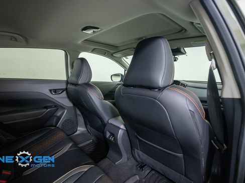 Used 2025 Subaru Crosstrek 2.5i Limited w/ Crosstrek Mirror Package AWD/4WD image 35