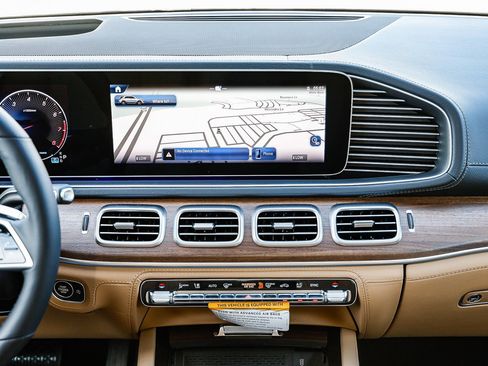 New 2025 Mercedes-Benz GLE 580 4MATIC image 11