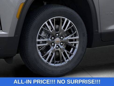 New 2026 Chevrolet Traverse LT w/ Driver Confidence Package AWD/4WD image 19