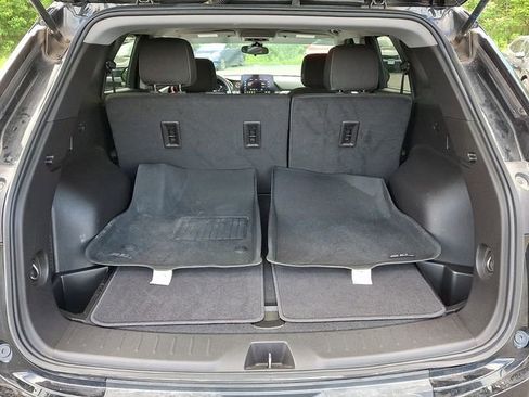 Used 2024 Chevrolet Blazer LT w/ Redline Edition AWD/4WD image 28