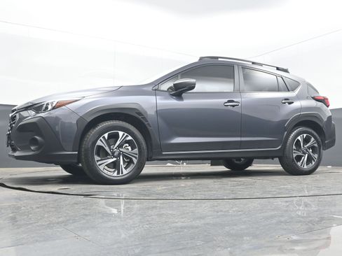 Used 2025 Subaru Crosstrek 2.0i Premium w/ Crosstrek Mirror Package image 23