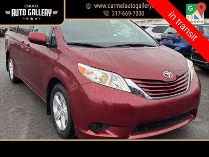 Used 2017 Toyota Sienna LE