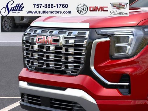 New 2026 GMC Terrain Denali w/ LPO, Floor Liner Package image 13