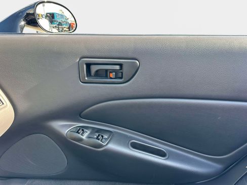 Used 2000 Plymouth Prowler Base image 17