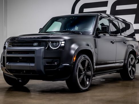 Used 2026 Land Rover Defender 130 V8 AWD/4WD image 28