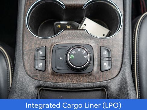 Used 2022 GMC Acadia Denali w/ Denali Ultimate Package image 30