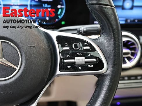 Used 2021 Mercedes-Benz GLB 250 4MATIC image 20