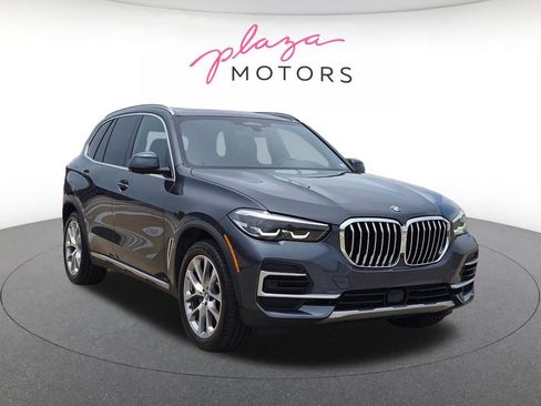 Used 2022 BMW X5 xDrive40i AWD/4WD image 3