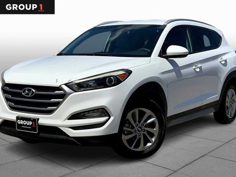 Used 2017 Hyundai Tucson SE w/ SE Popular Package 02 FWD image 1