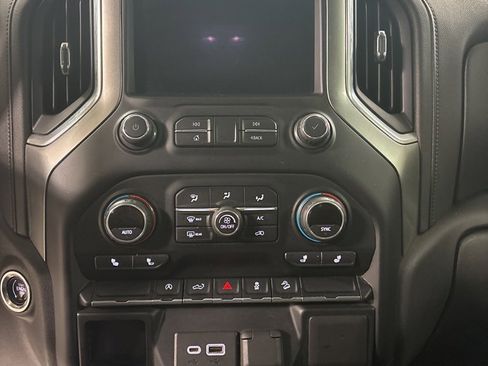 Used 2020 Chevrolet Silverado 1500 LT Trail Boss w/ Convenience Package image 13