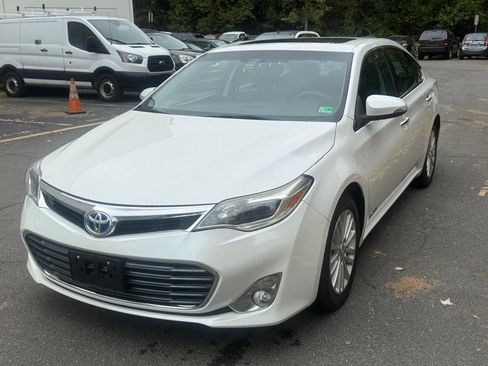 Used 2015 Toyota Avalon XLE Touring image 7