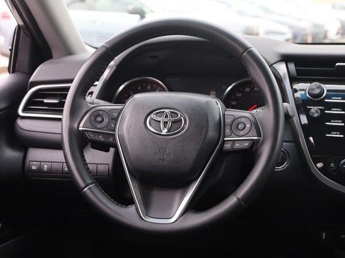 Used 2018 Toyota Camry XSE FWD image 22