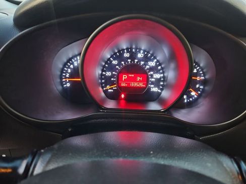 Used 2019 Kia Soul FWD image 26
