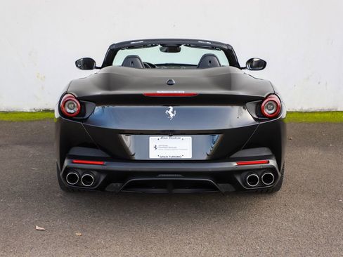 Certified 2020 Ferrari Portofino image 19