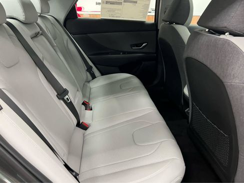 New 2026 Hyundai Elantra Limited FWD image 16