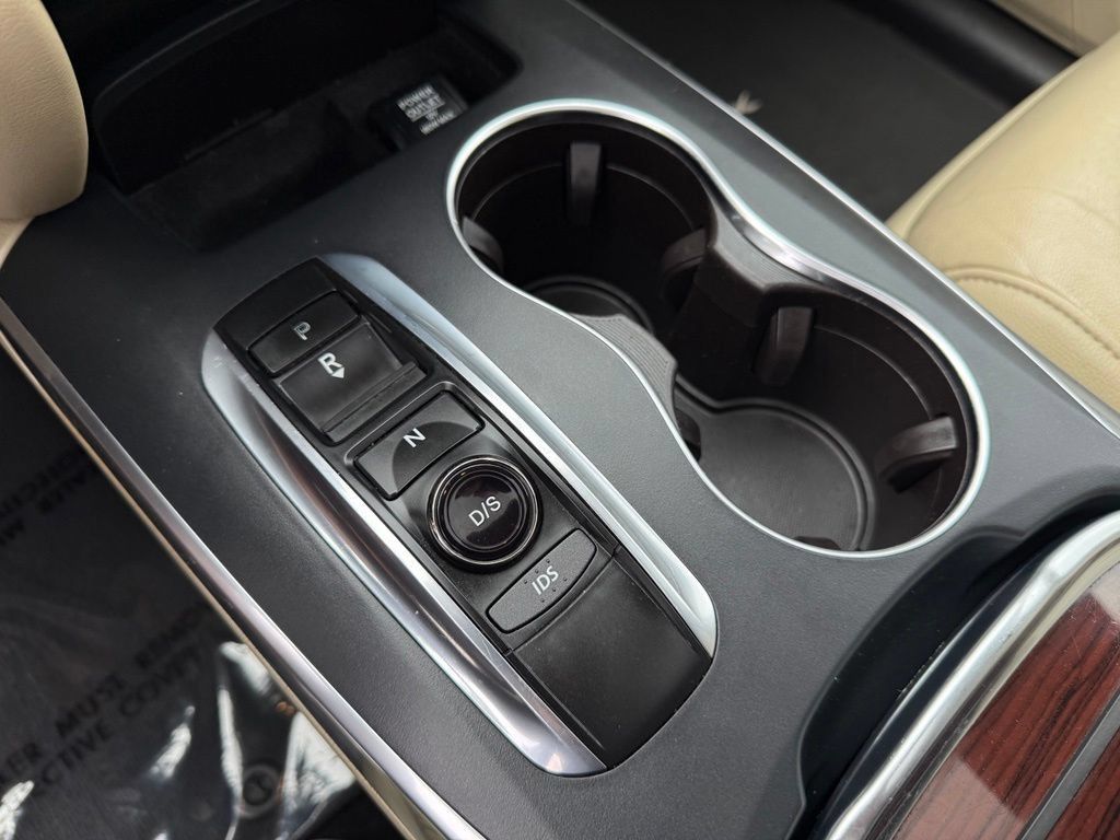Used 2016 Acura MDX FWD image 32