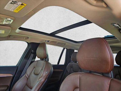 Used 2018 Volvo XC90 T6 Inscription w/ Convenience Package image 16