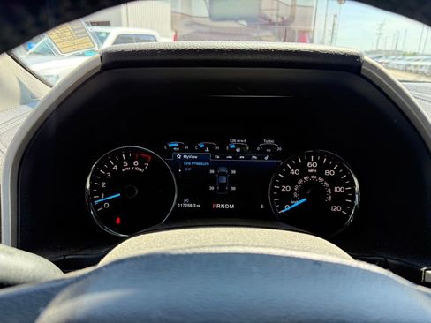 Used 2018 Ford F150 Lariat w/ Equipment Group 501A Mid AWD/4WD image 9