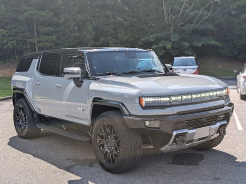 Used 2025 GMC Hummer EV 2X AWD/4WD image 11