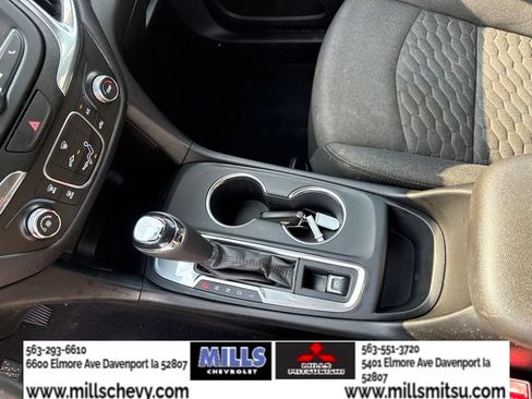 Used 2020 Chevrolet Equinox LT FWD image 16