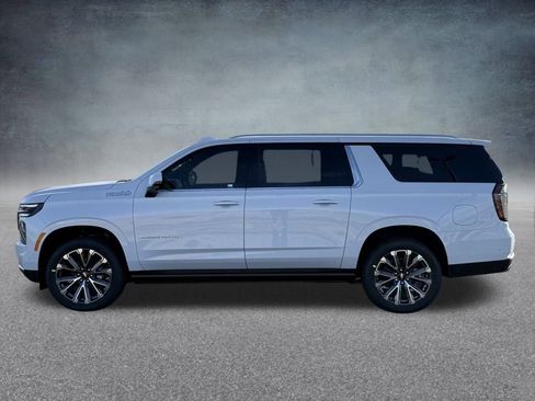 New 2026 Chevrolet Suburban High Country image 6