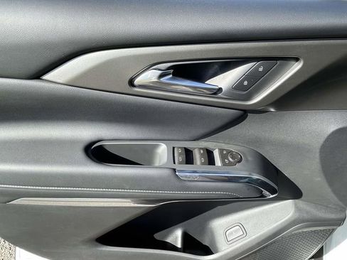 New 2026 Chevrolet Traverse LT w/ Driver Confidence Package image 19