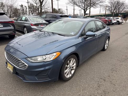 Used 2019 Ford Fusion SE image 6
