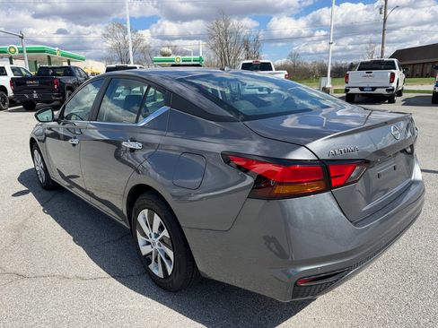 Used 2025 Nissan Altima 2.5 S image 6
