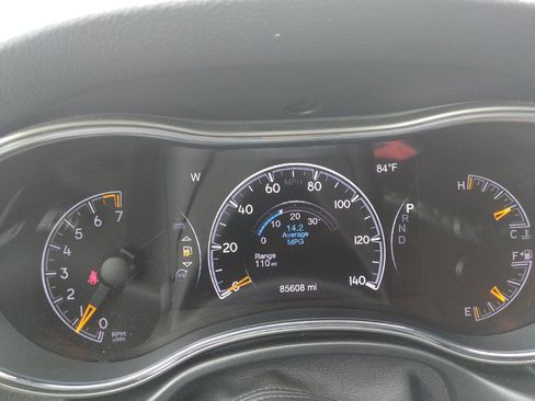 Used 2020 Jeep Grand Cherokee Laredo w/ Laredo X Package RWD image 23