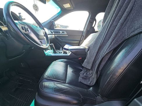 Used 2014 Ford Explorer XLT w/ Equipment Group 202A image 13