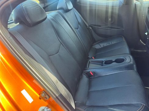 Used 2016 Hyundai Veloster Turbo w/ Option Group 04 image 21