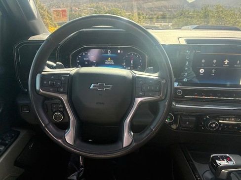 Used 2023 Chevrolet Silverado 1500 ZR2 w/ Technology Package image 13