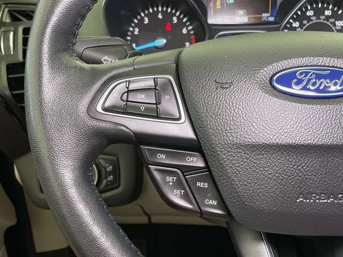 Used 2017 Ford Escape Titanium AWD/4WD image 35