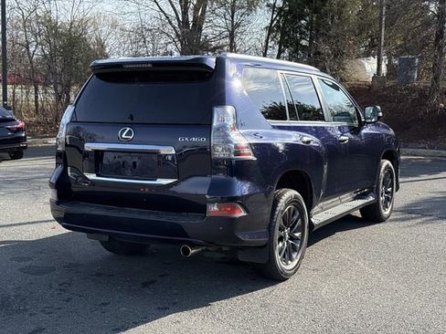 Used 2021 Lexus GX 460 Premium w/ Premium Package image 2