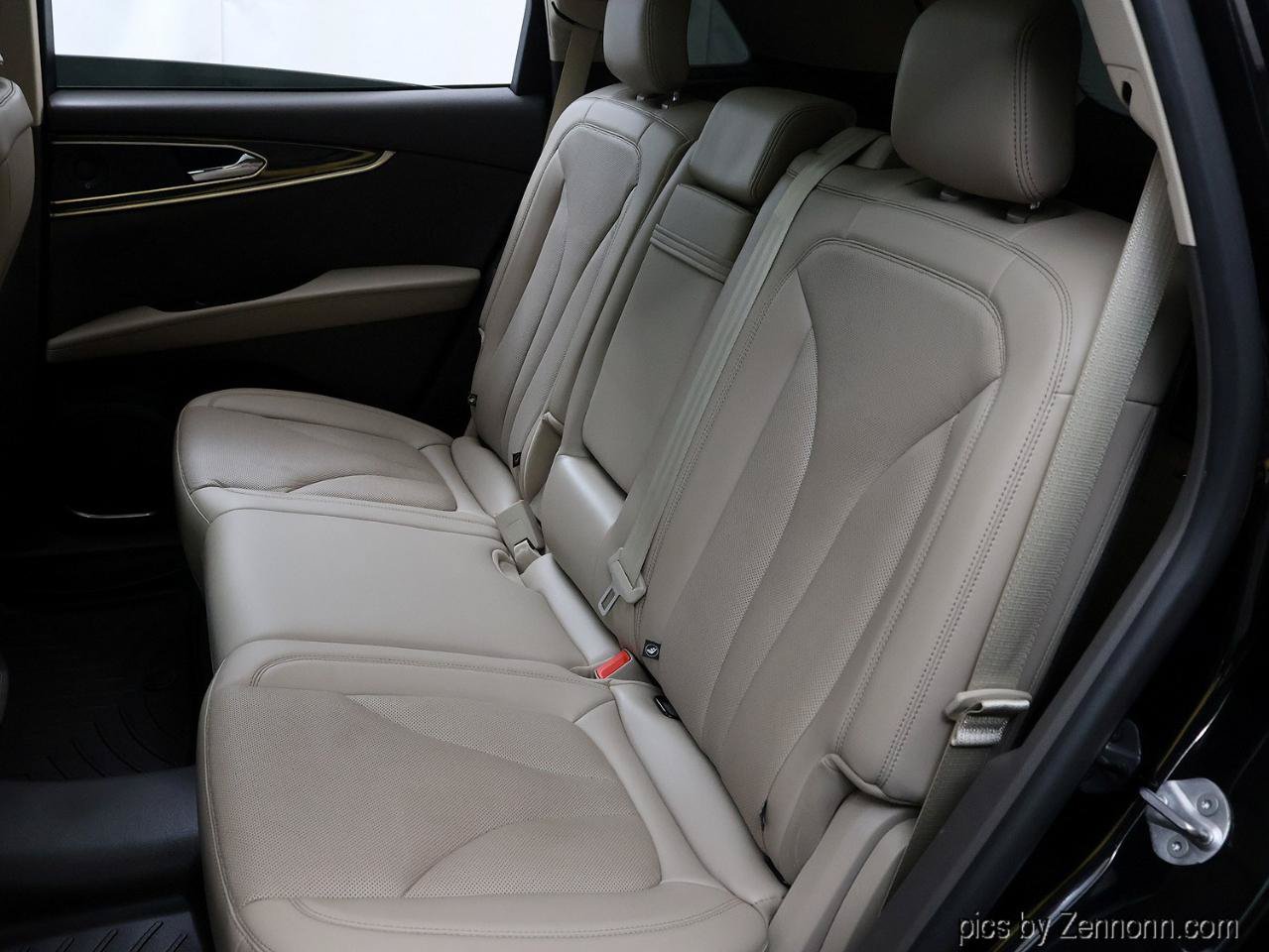 Used 2021 Lincoln Nautilus Reserve AWD/4WD image 13