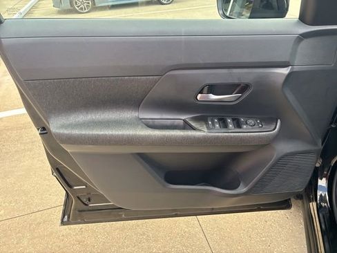 Used 2026 Nissan Kicks SV w/ Charging Package FWD image 19