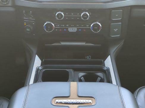 Used 2023 Ford F450 Platinum w/ FX4 Off-Road Package image 17